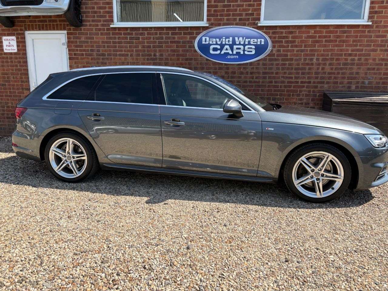 2017 AUDI A4 AVANT 2017 AUDI A4 AVANT