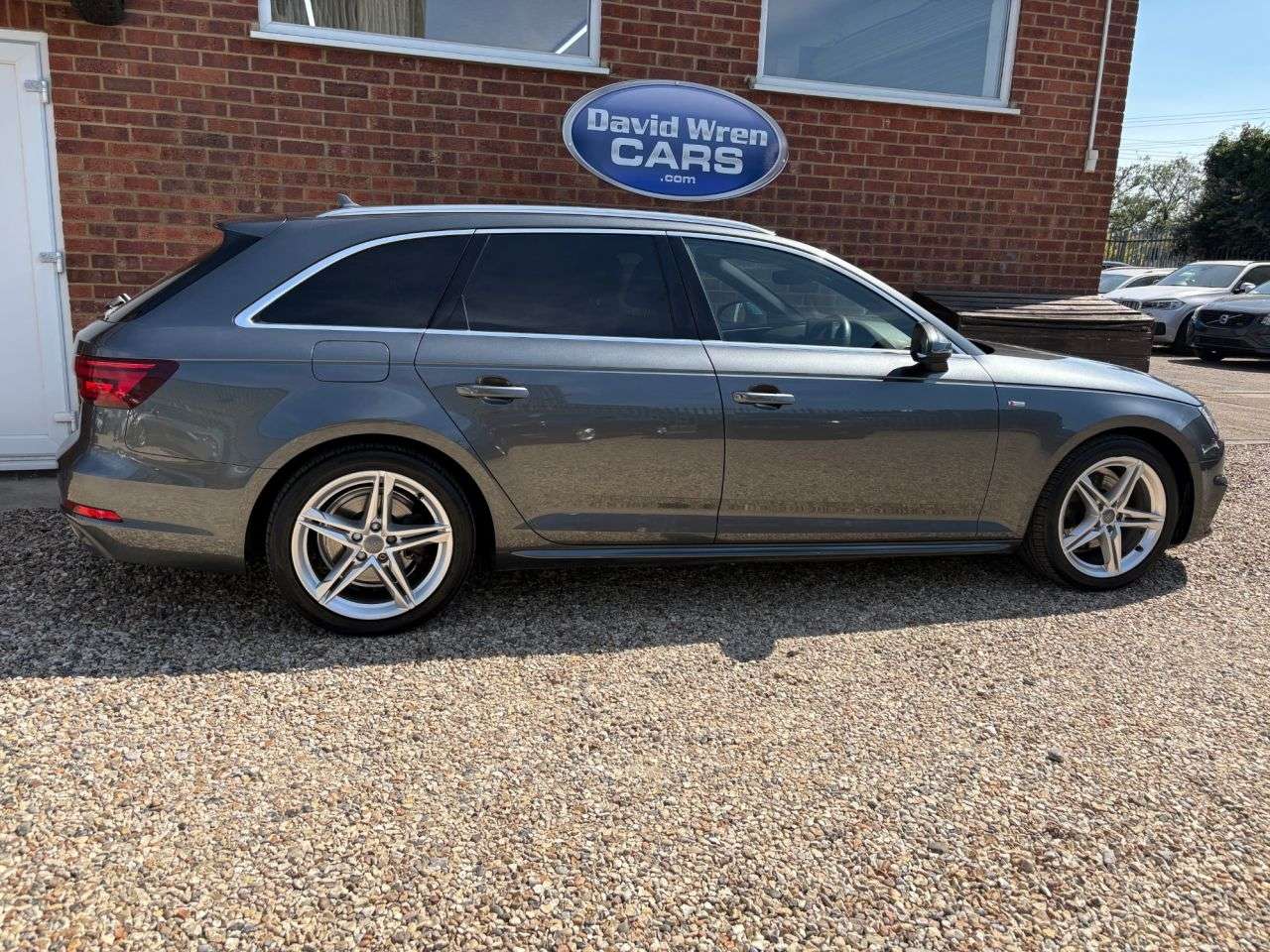 2017 AUDI A4 AVANT 2017 AUDI A4 AVANT