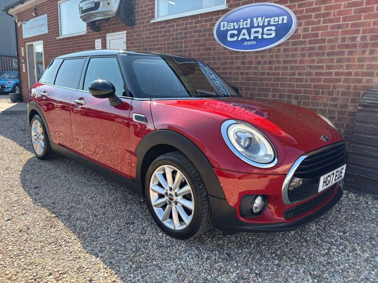 2017 MINI CLUBMAN 2017 MINI CLUBMAN
