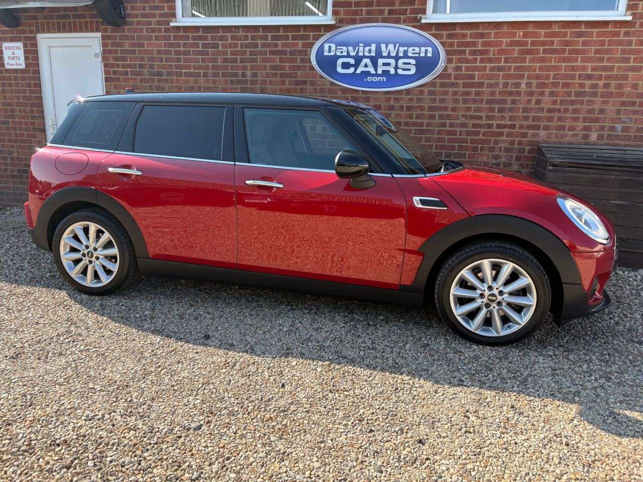 2017 MINI CLUBMAN 2017 MINI CLUBMAN