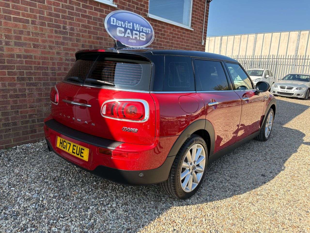 2017 MINI CLUBMAN 2017 MINI CLUBMAN