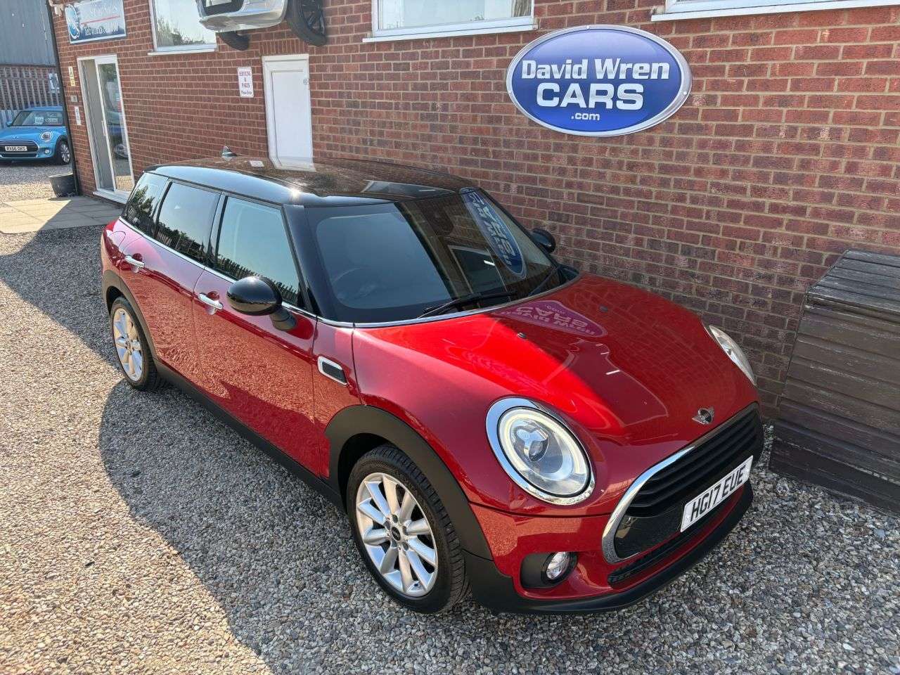 2017 MINI CLUBMAN 2017 MINI CLUBMAN