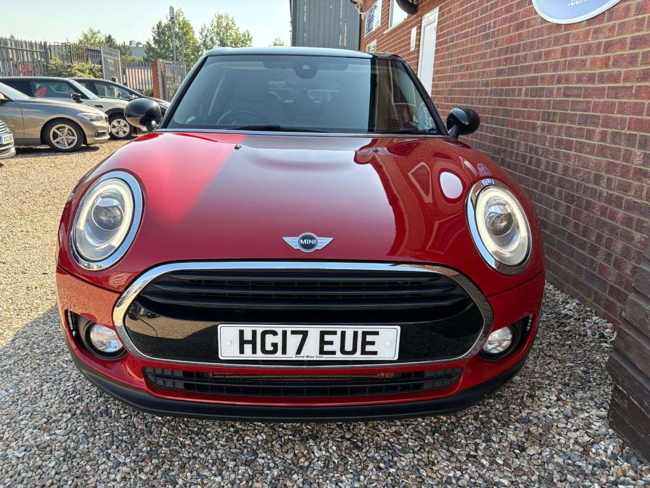 2017 MINI CLUBMAN 2017 MINI CLUBMAN