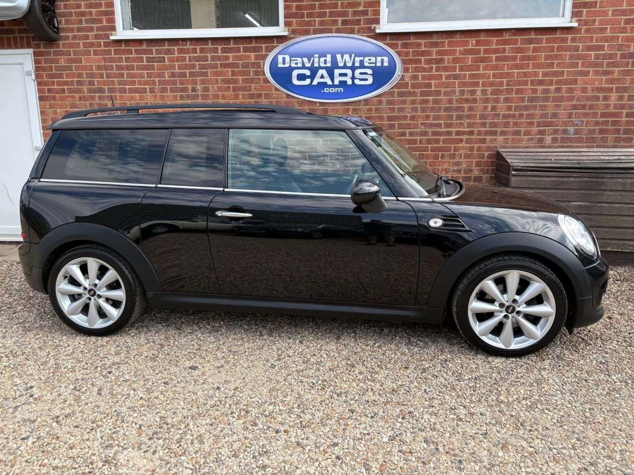 A 2013 MINI CLUBMAN 1.6 Cooper D Estate 5dr Diesel Manual Euro 5 (s/s) (112 ps) A 2013 MINI CLUBMAN 1.6 Cooper D Estate 5dr Diesel Manual Euro 5 (s/s) (112 ps)