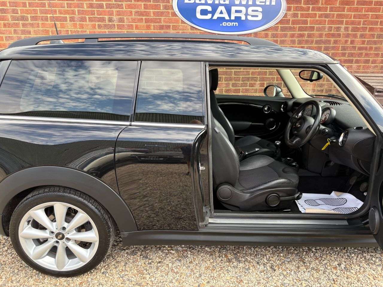 2013 MINI CLUBMAN 2013 MINI CLUBMAN