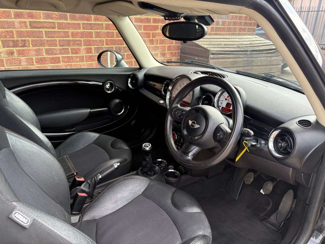 2013 MINI CLUBMAN 2013 MINI CLUBMAN