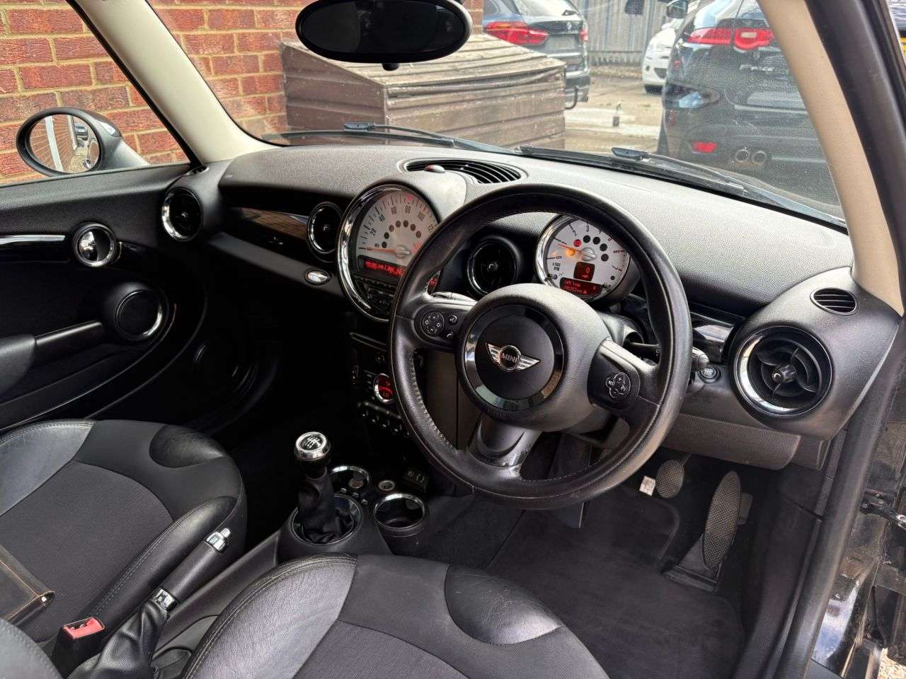 2013 MINI CLUBMAN 2013 MINI CLUBMAN