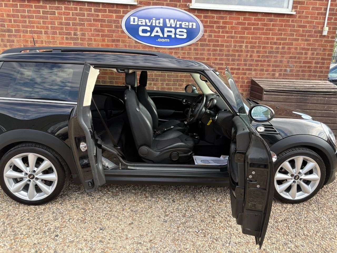 2013 MINI CLUBMAN 2013 MINI CLUBMAN