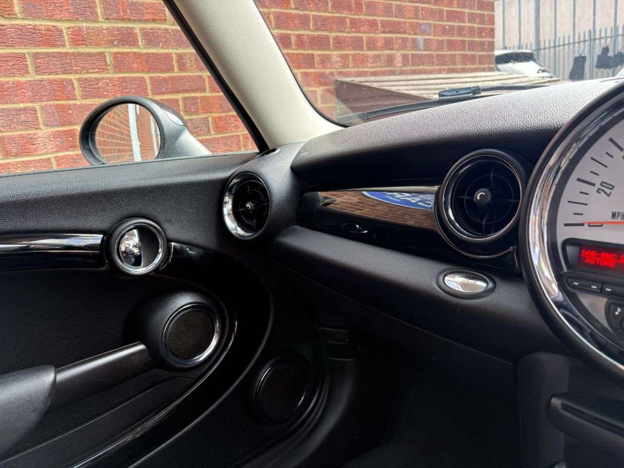 2013 MINI CLUBMAN 2013 MINI CLUBMAN