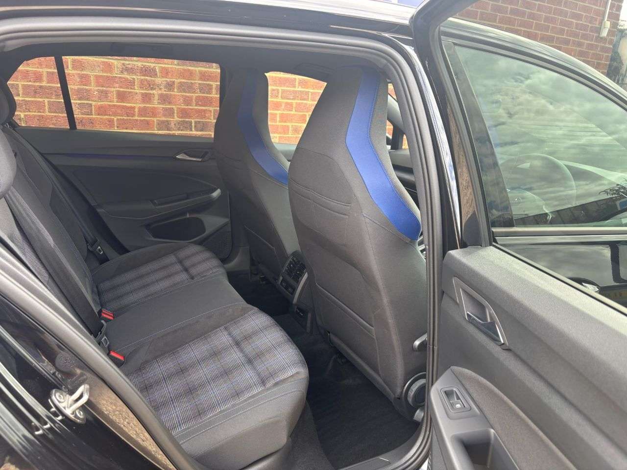 2021 VOLKSWAGEN GOLF 2021 VOLKSWAGEN GOLF