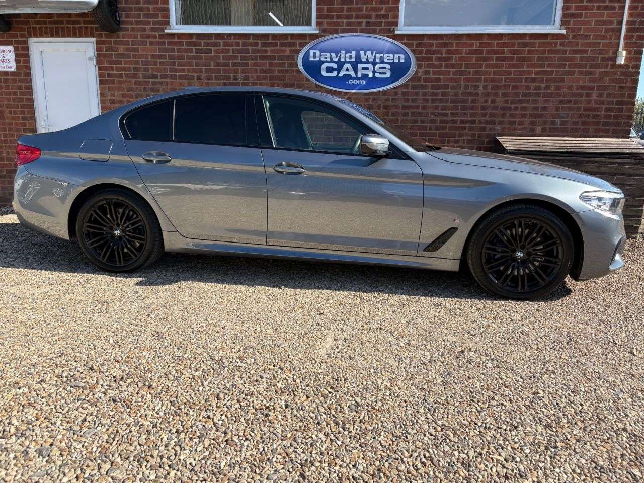 2019 BMW 5 SERIES 2019 BMW 5 SERIES