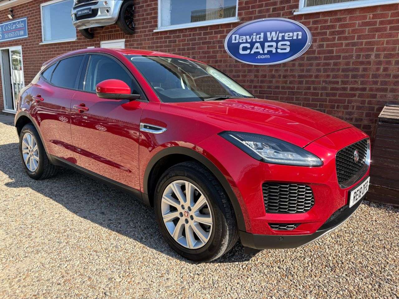 A 2018 JAGUAR E-PACE 2.0 D180 S SUV 5dr Diesel Auto AWD Euro 6 (s/s) (180 ps) A 2018 JAGUAR E-PACE 2.0 D180 S SUV 5dr Diesel Auto AWD Euro 6 (s/s) (180 ps)