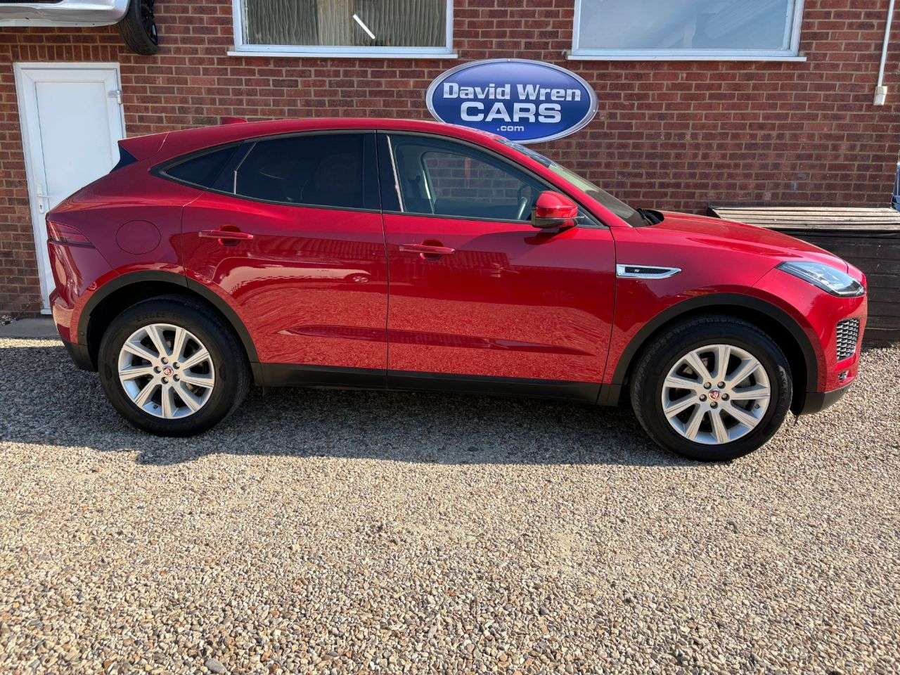 A 2018 JAGUAR E-PACE 2.0 D180 S SUV 5dr Diesel Auto AWD Euro 6 (s/s) (180 ps) A 2018 JAGUAR E-PACE 2.0 D180 S SUV 5dr Diesel Auto AWD Euro 6 (s/s) (180 ps)