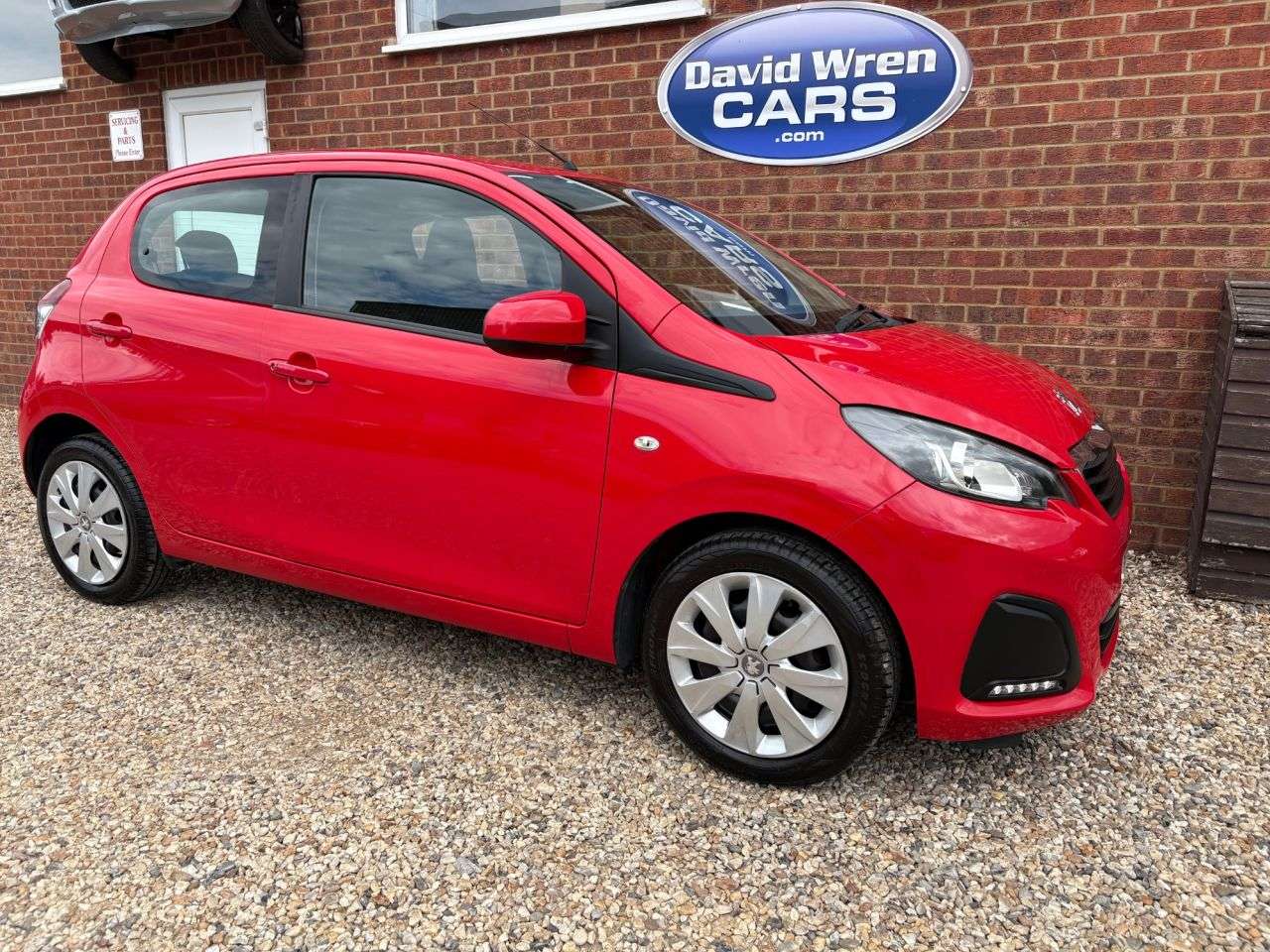 A 2016 PEUGEOT 108 1.0 Active Hatchback 5dr Petrol 2 Tronic Euro 6 (68 ps) A 2016 PEUGEOT 108 1.0 Active Hatchback 5dr Petrol 2 Tronic Euro 6 (68 ps)