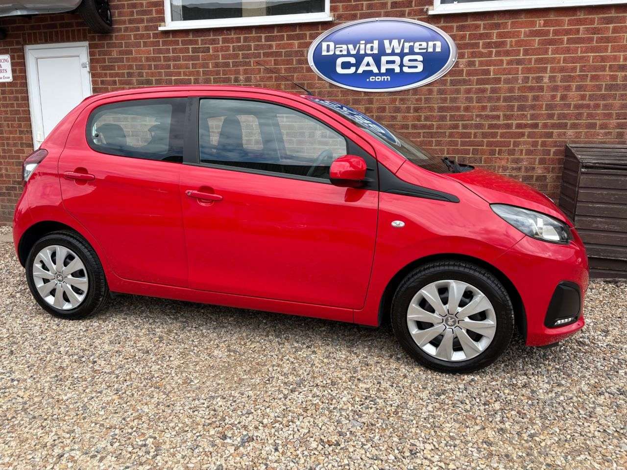 A 2016 PEUGEOT 108 1.0 Active Hatchback 5dr Petrol 2 Tronic Euro 6 (68 ps) A 2016 PEUGEOT 108 1.0 Active Hatchback 5dr Petrol 2 Tronic Euro 6 (68 ps)