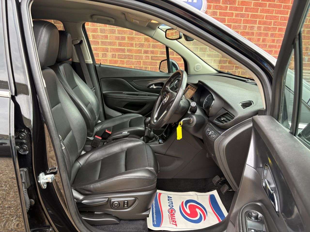 A 2018 VAUXHALL MOKKA X 1.4i Turbo ecoTEC Elite SUV 5dr Petrol Manual Euro 6 (s/s) (140 ps) A 2018 VAUXHALL MOKKA X 1.4i Turbo ecoTEC Elite SUV 5dr Petrol Manual Euro 6 (s/s) (140 ps)