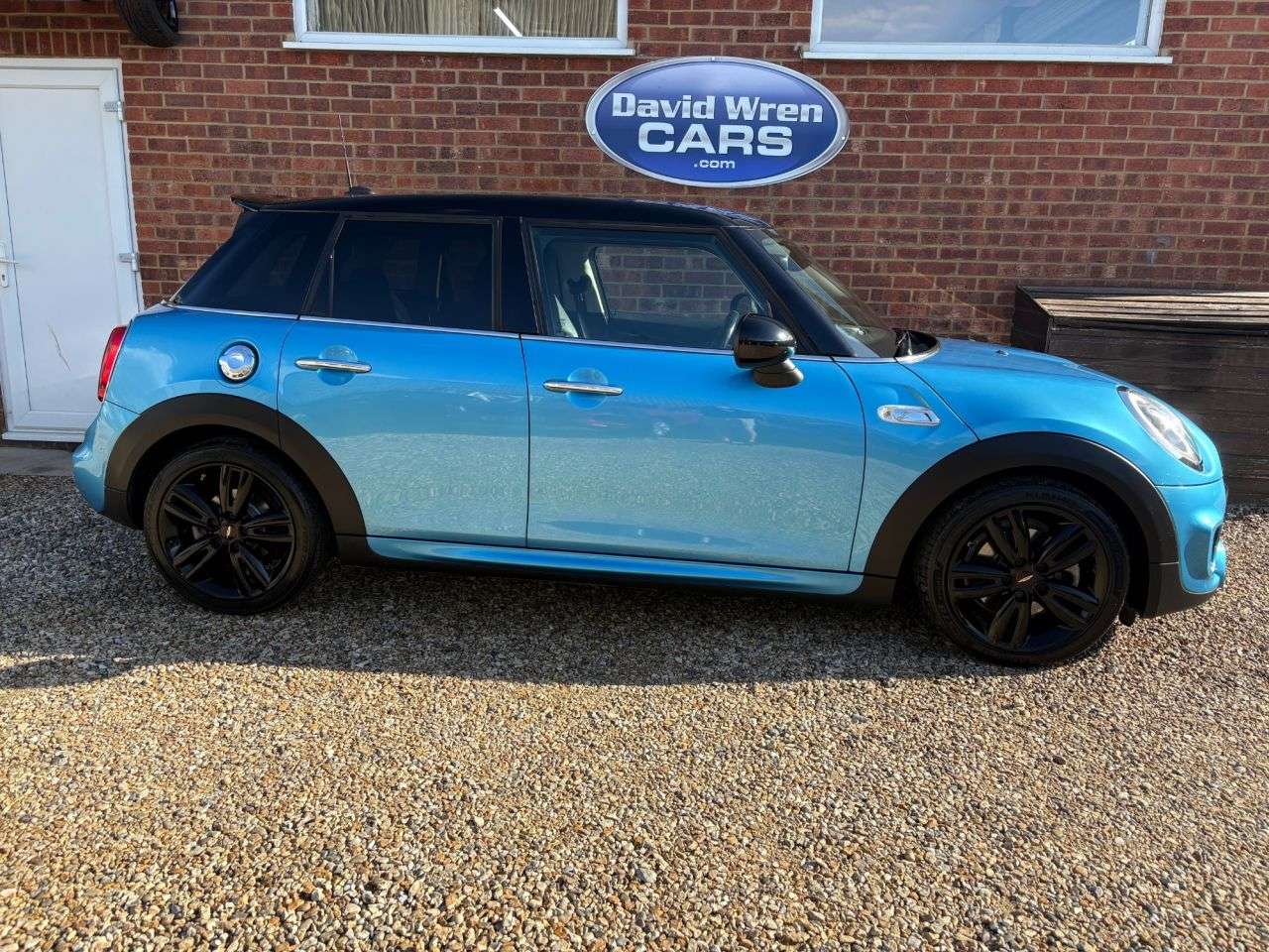 2017 MINI HATCH 2017 MINI HATCH