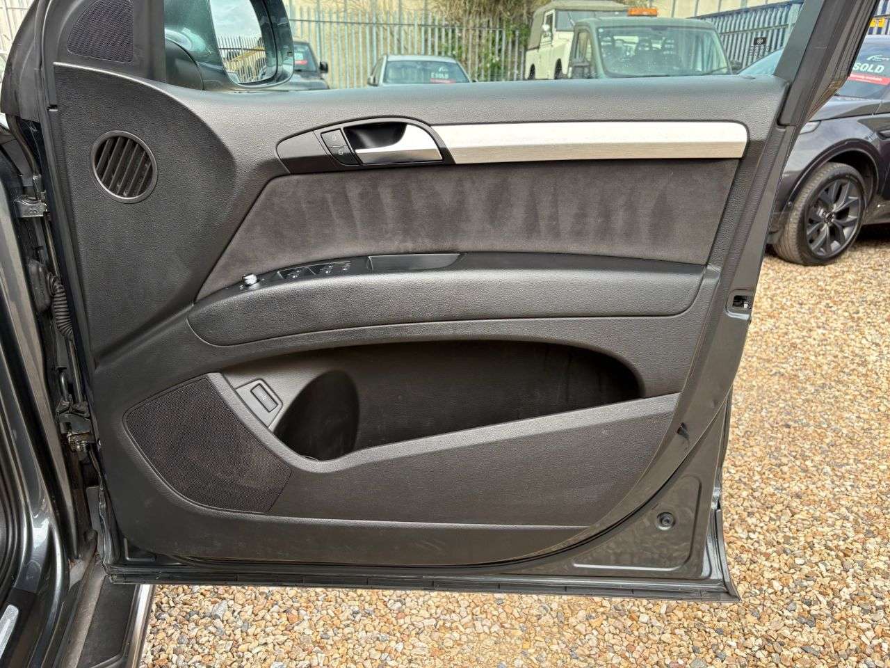 2011 AUDI Q7 2011 AUDI Q7