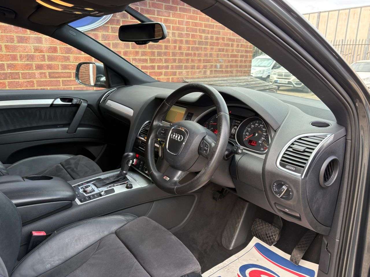 2011 AUDI Q7 2011 AUDI Q7