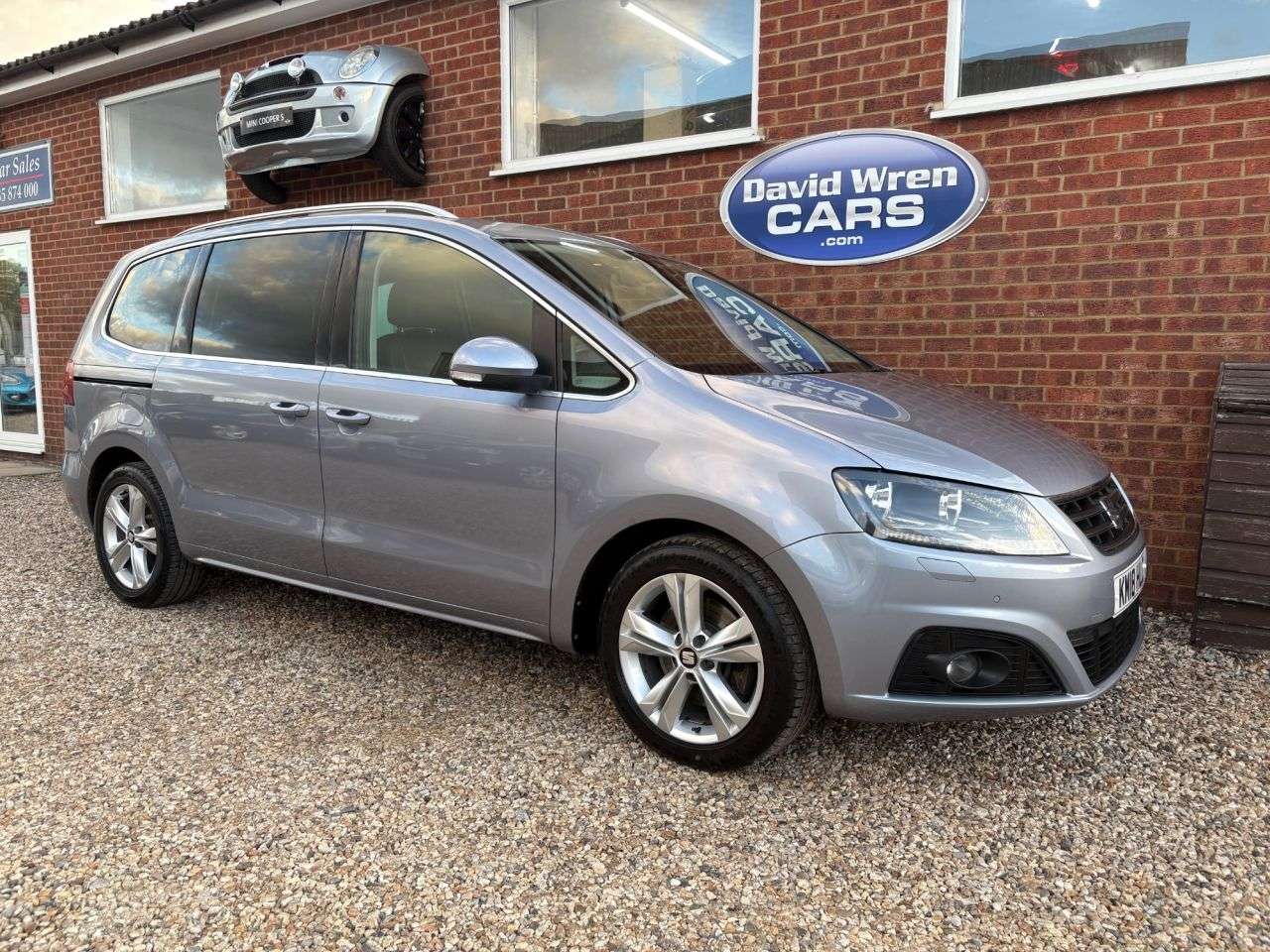 A 2018 SEAT ALHAMBRA 2.0 TDI XCELLENCE MPV 5dr Diesel DSG Euro 6 (s/s) (184 ps) A 2018 SEAT ALHAMBRA 2.0 TDI XCELLENCE MPV 5dr Diesel DSG Euro 6 (s/s) (184 ps)