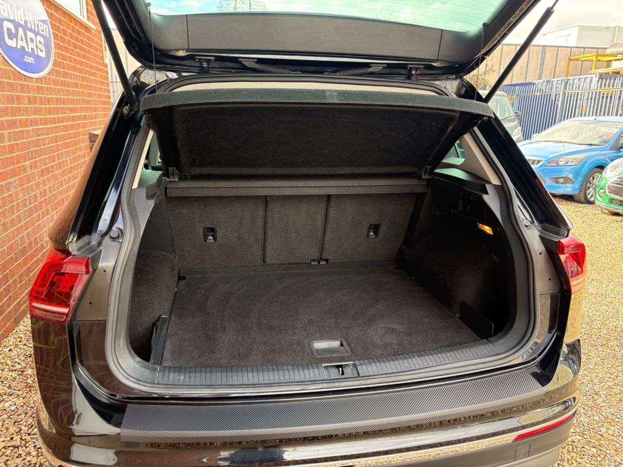 2017 VOLKSWAGEN TIGUAN 2017 VOLKSWAGEN TIGUAN