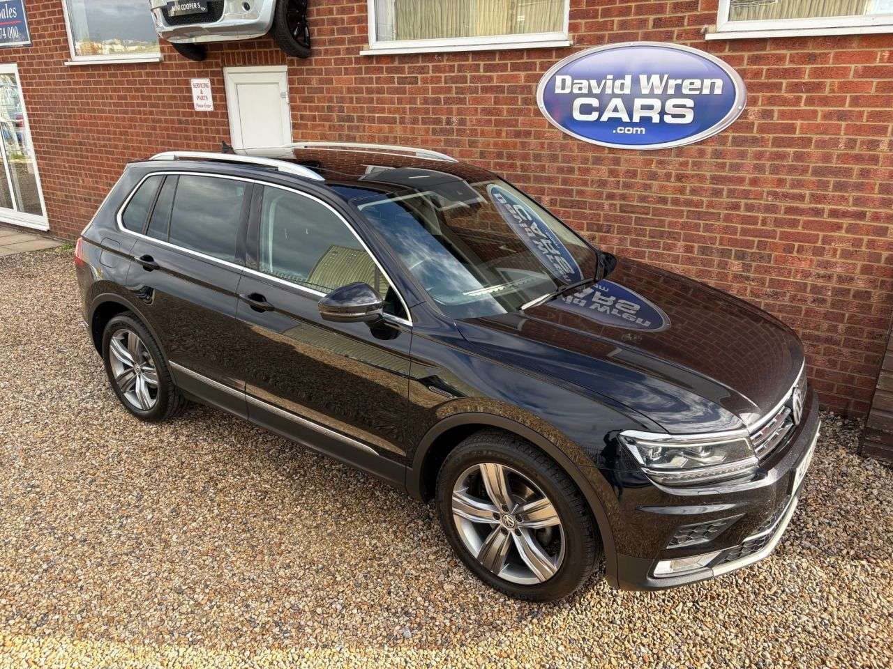 2017 VOLKSWAGEN TIGUAN 2017 VOLKSWAGEN TIGUAN
