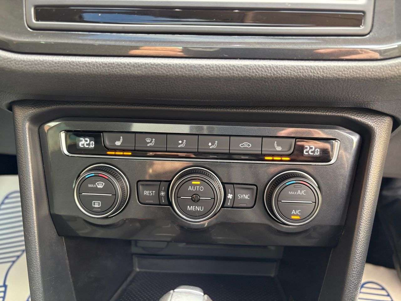 2017 VOLKSWAGEN TIGUAN 2017 VOLKSWAGEN TIGUAN