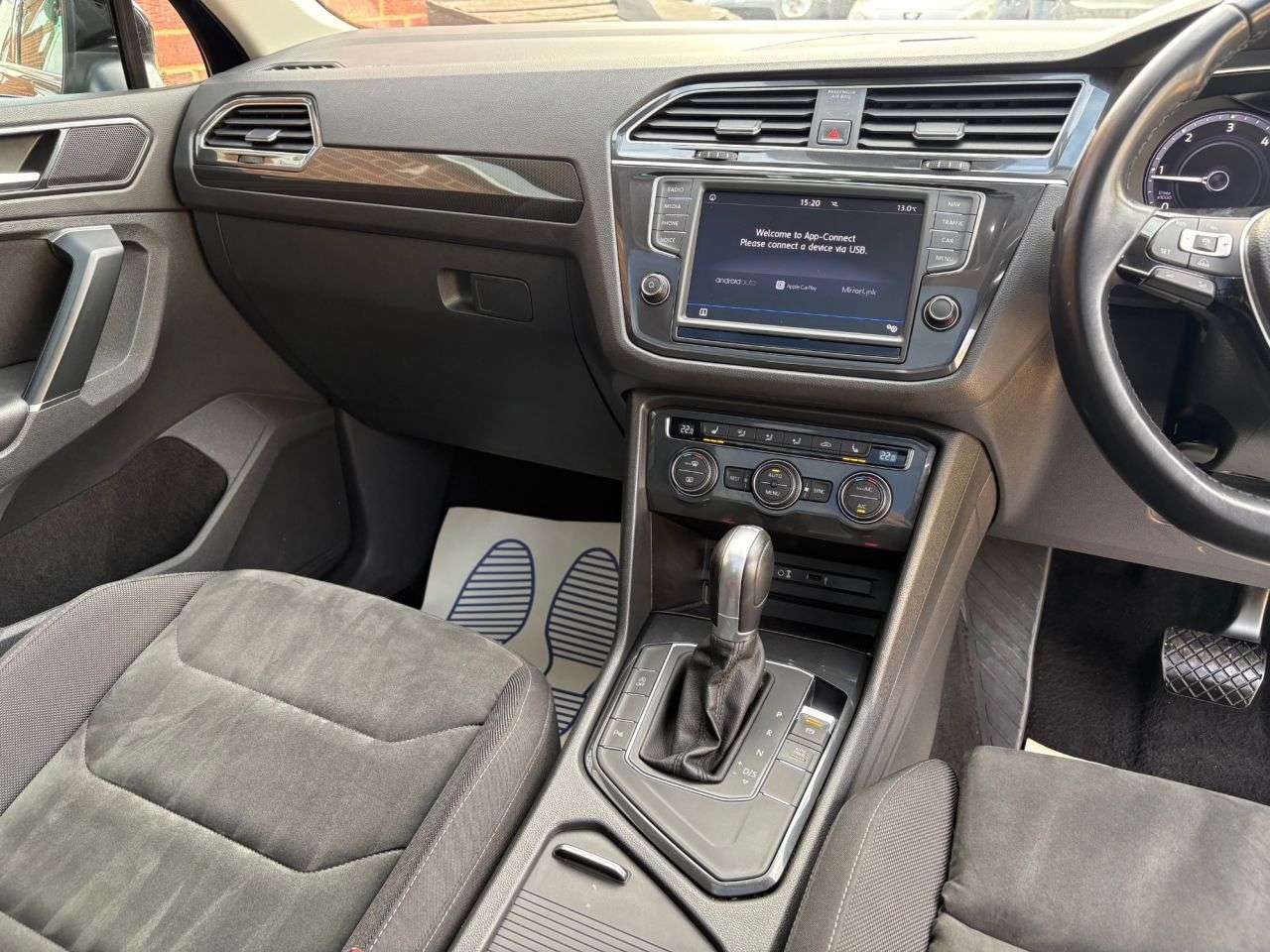 2017 VOLKSWAGEN TIGUAN 2017 VOLKSWAGEN TIGUAN