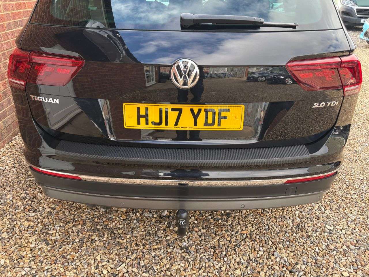 2017 VOLKSWAGEN TIGUAN 2017 VOLKSWAGEN TIGUAN