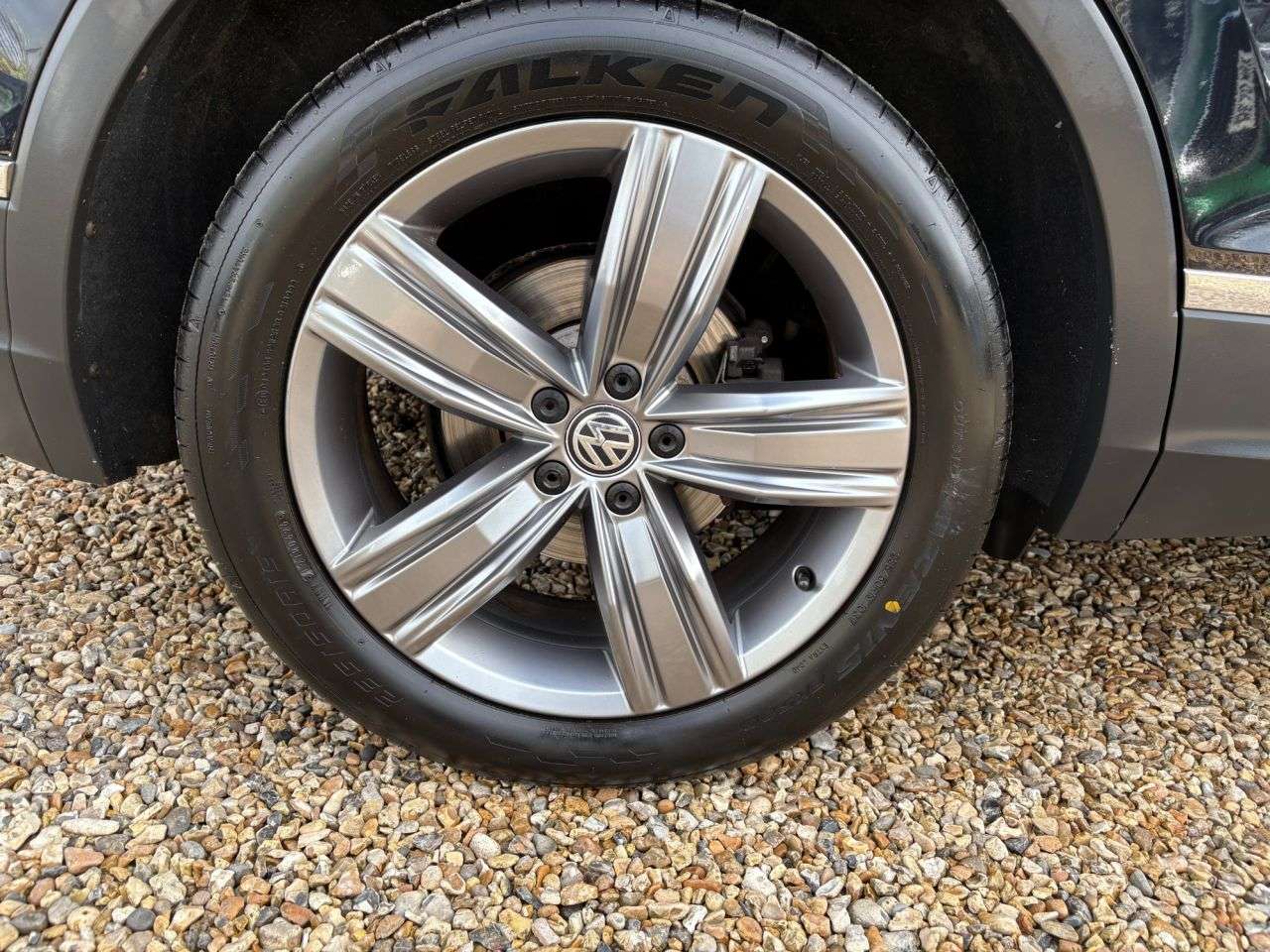 2017 VOLKSWAGEN TIGUAN 2017 VOLKSWAGEN TIGUAN