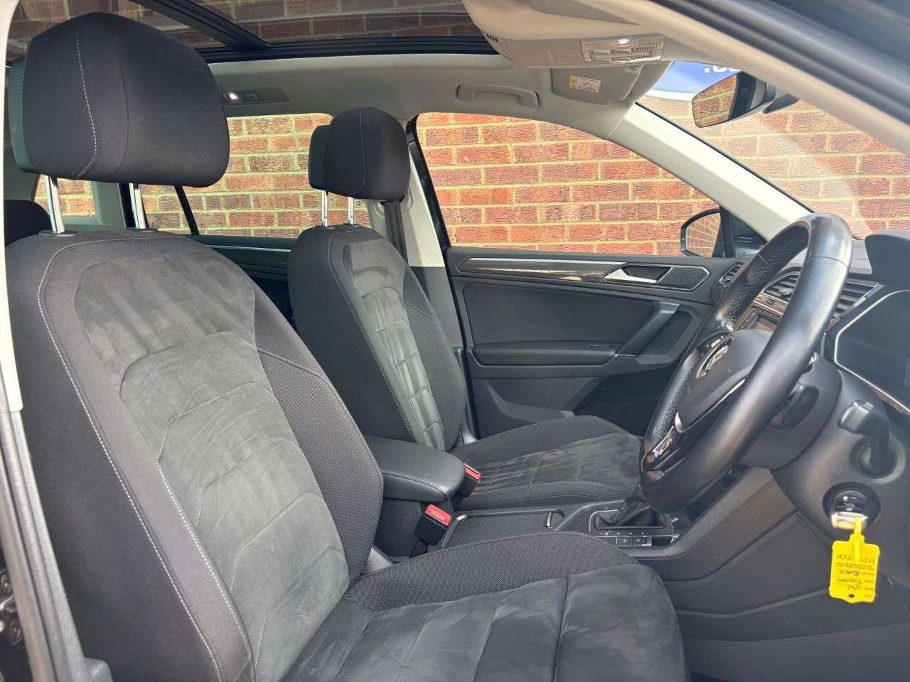2017 VOLKSWAGEN TIGUAN 2017 VOLKSWAGEN TIGUAN