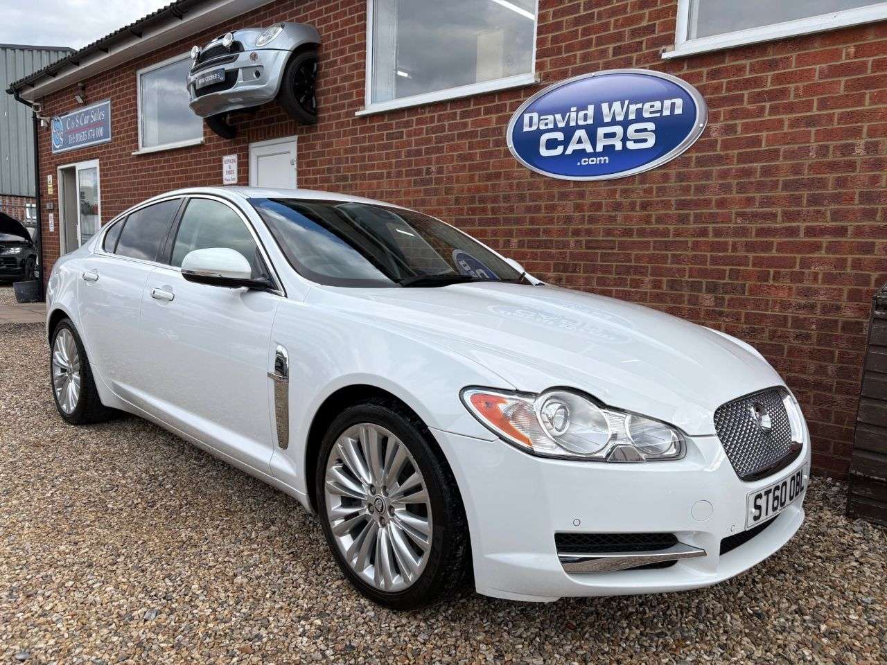 2011 JAGUAR XF 2011 JAGUAR XF