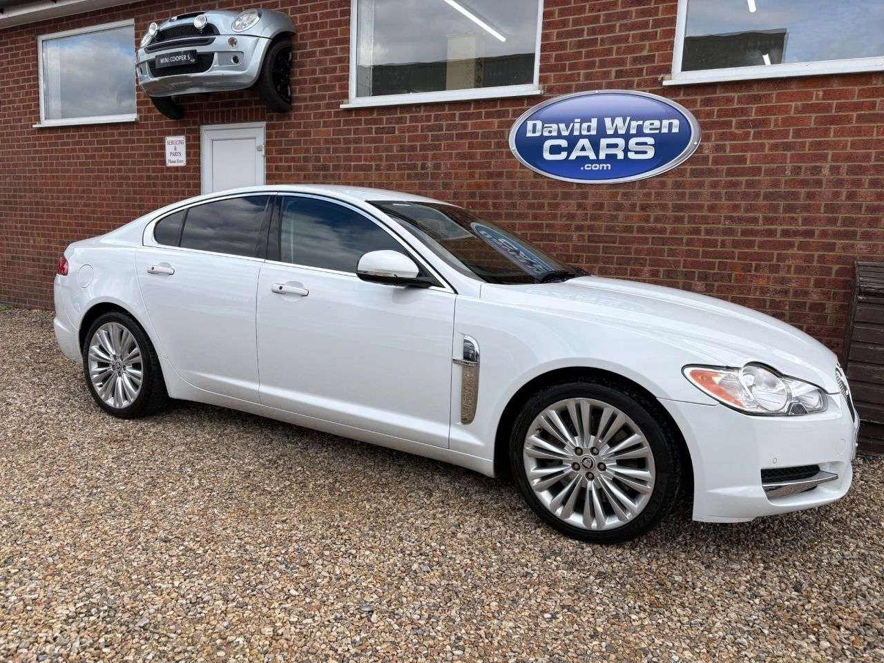 2011 JAGUAR XF 2011 JAGUAR XF