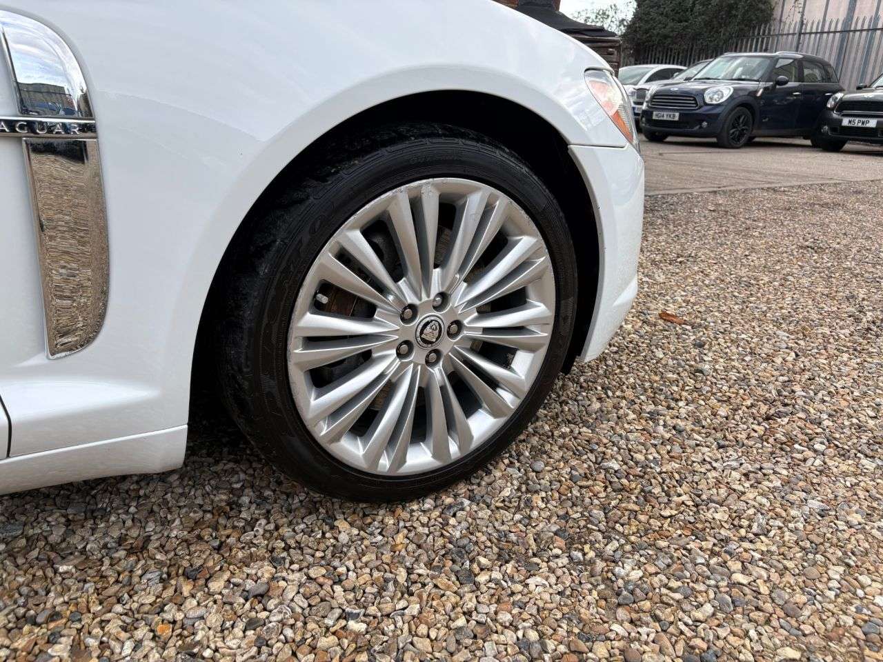 2011 JAGUAR XF 2011 JAGUAR XF