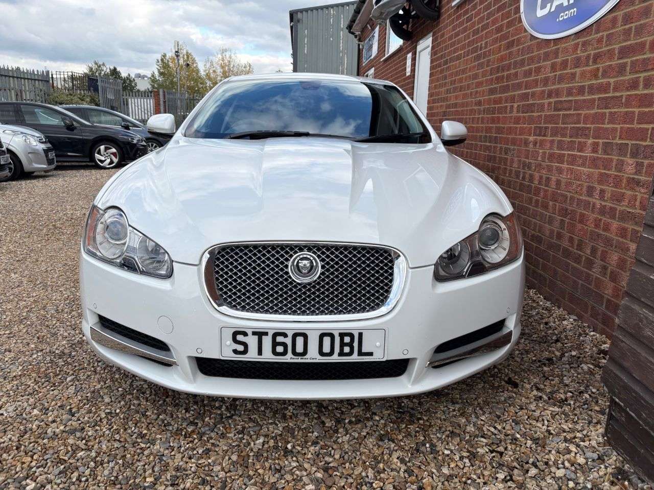 2011 JAGUAR XF 2011 JAGUAR XF