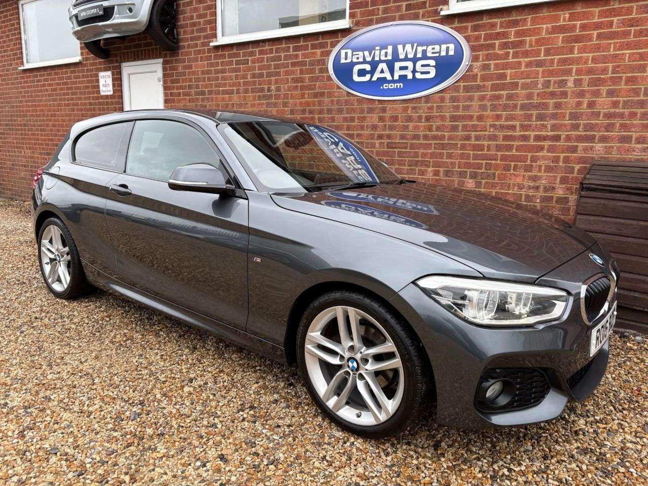 A 2016 BMW 1 SERIES 2.0 118d M Sport Hatchback 3dr Diesel Auto Euro 6 (s/s) (150 ps) A 2016 BMW 1 SERIES 2.0 118d M Sport Hatchback 3dr Diesel Auto Euro 6 (s/s) (150 ps)