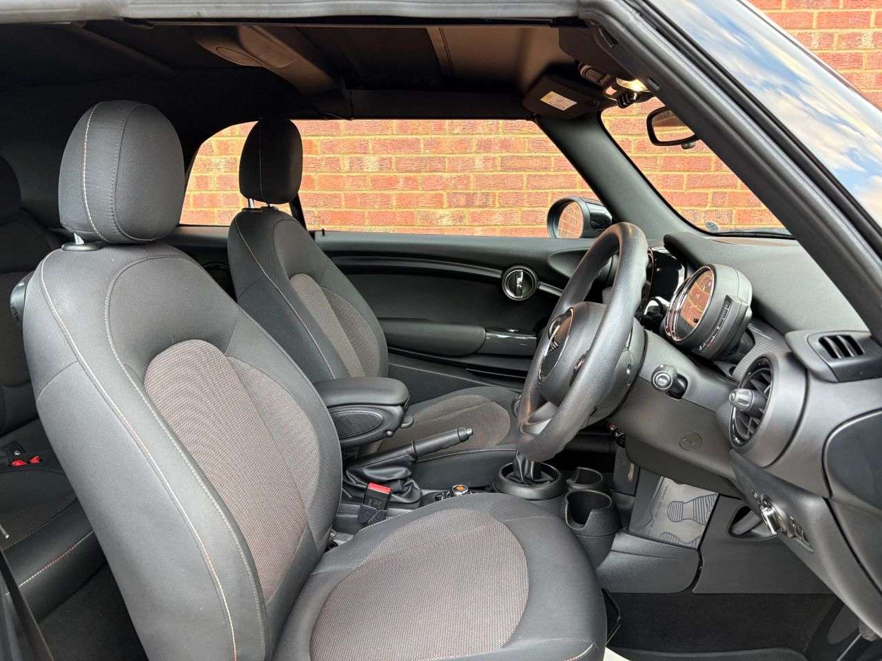 2020 MINI CONVERTIBLE 2020 MINI CONVERTIBLE