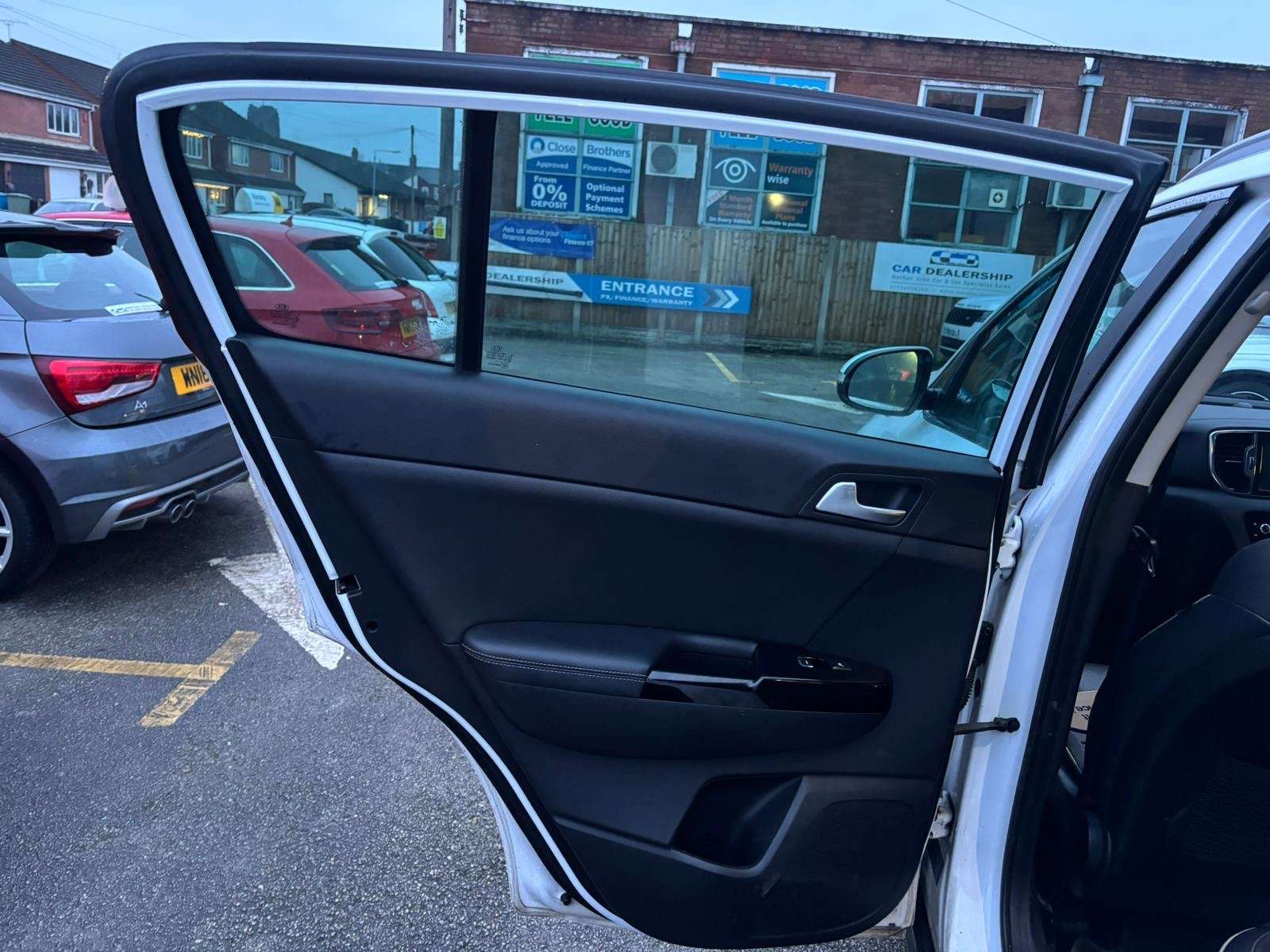 2017 KIA SPORTAGE 2017 KIA SPORTAGE