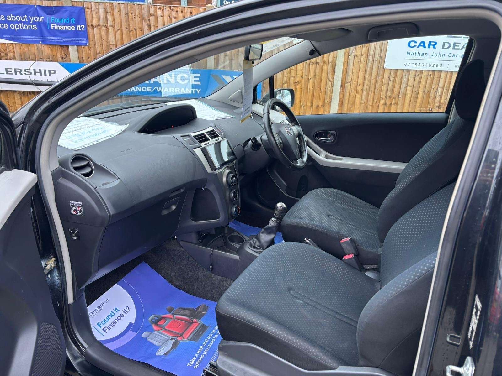 2009 TOYOTA YARIS 2009 TOYOTA YARIS