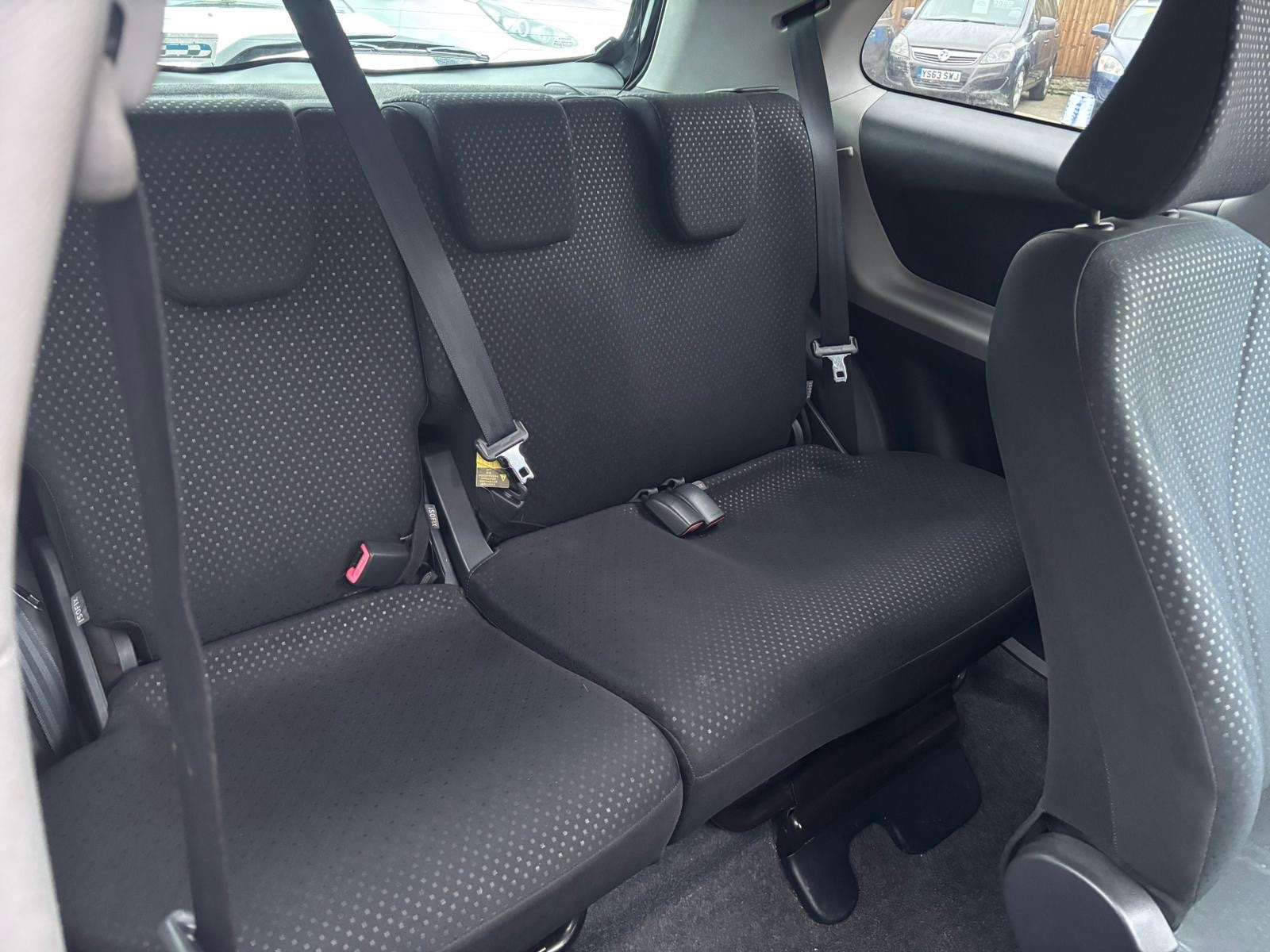 2009 TOYOTA YARIS 2009 TOYOTA YARIS