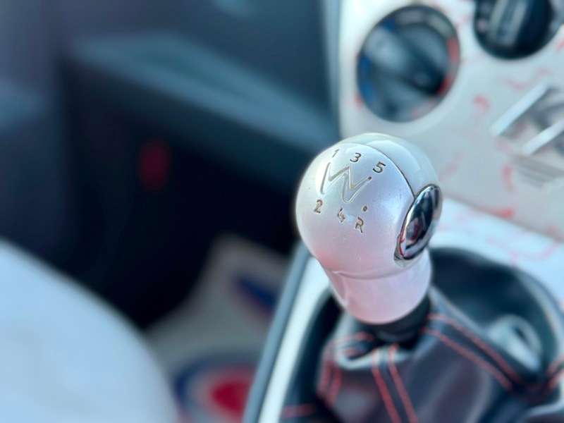 2010 FORD KA 2010 FORD KA