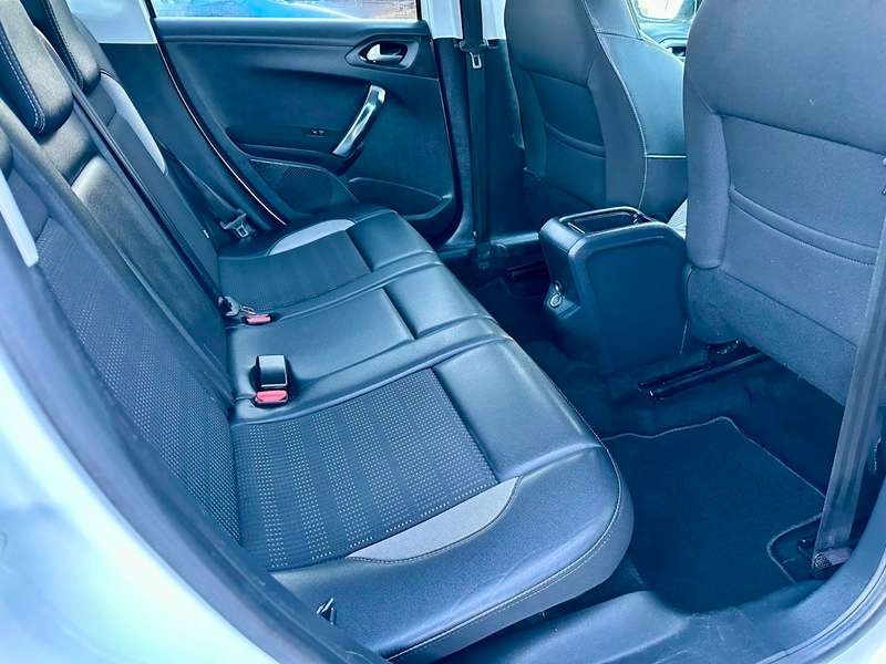 2016 PEUGEOT 2008 2016 PEUGEOT 2008