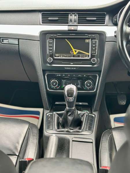 2011 SKODA SUPERB 2011 SKODA SUPERB