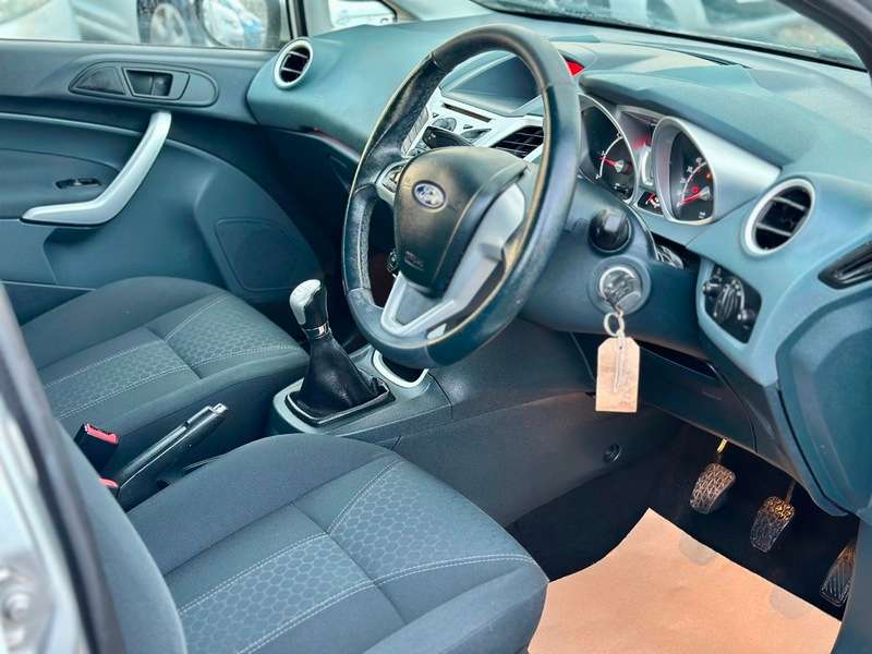 2010 FORD FIESTA 2010 FORD FIESTA