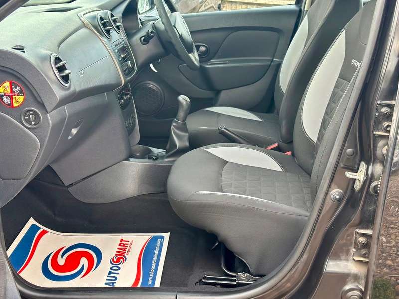 2014 DACIA SANDERO 2014 DACIA SANDERO