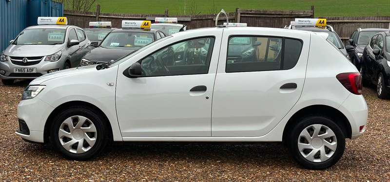 2017 DACIA SANDERO 2017 DACIA SANDERO