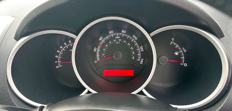 2010 KIA VENGA 2010 KIA VENGA