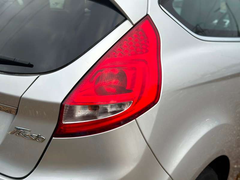 2010 FORD FIESTA 2010 FORD FIESTA