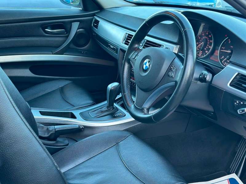 2011 BMW 3 SERIES 2011 BMW 3 SERIES