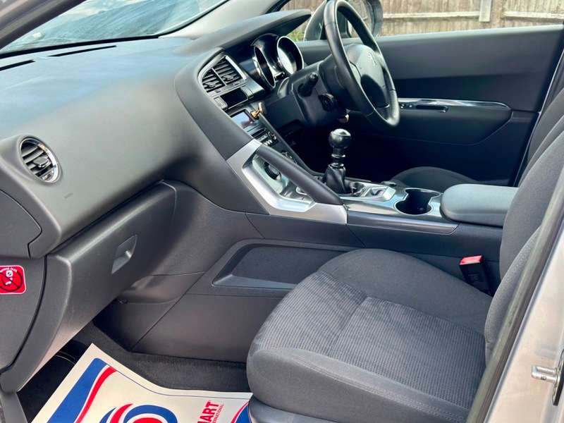 2013 PEUGEOT 3008 2013 PEUGEOT 3008